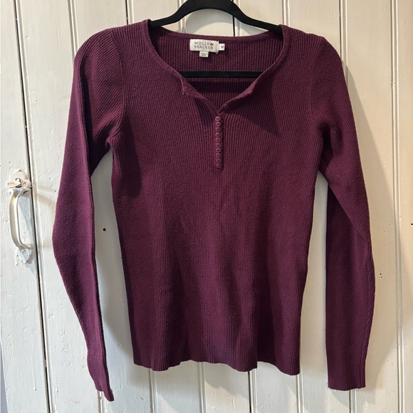 Molly Bracken Tops - 💕3/$25💕 Molly Bracken Ribbed Long Sleeve